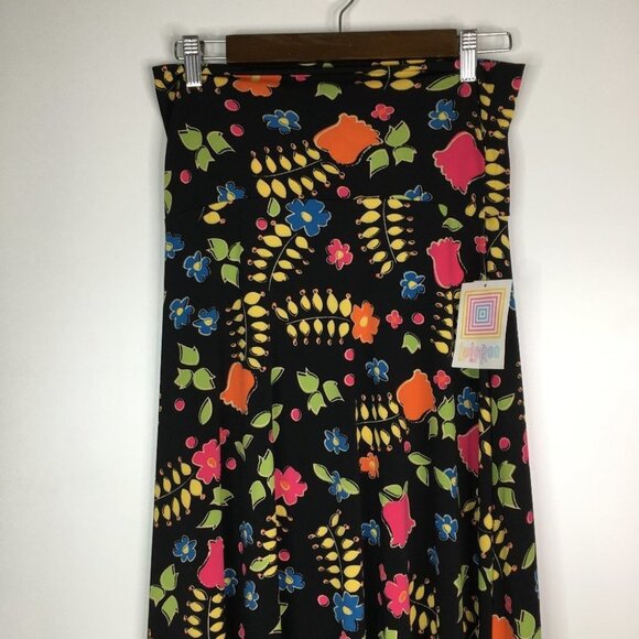 LuLaRoe XS maxi skirt- black with flower pattern - Picture 2 of 6